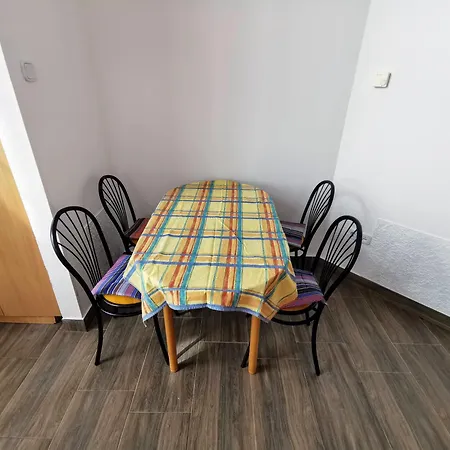 Lägenhet Napospart 29 *